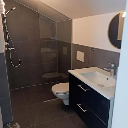 Tonis - Ihr Bett Im Herzen Des Salzkammergutes Apartmán