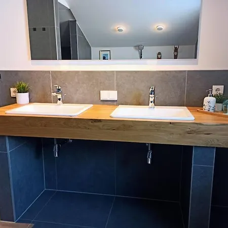 Tonis - Ihr Bett Im Herzen Des Salzkammergutes